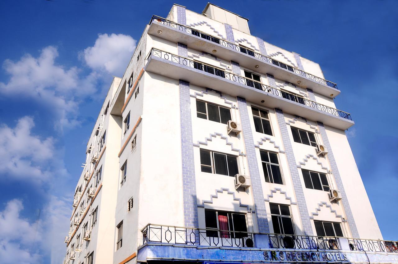 Srs Regency Hotel Anantapur Exterior foto